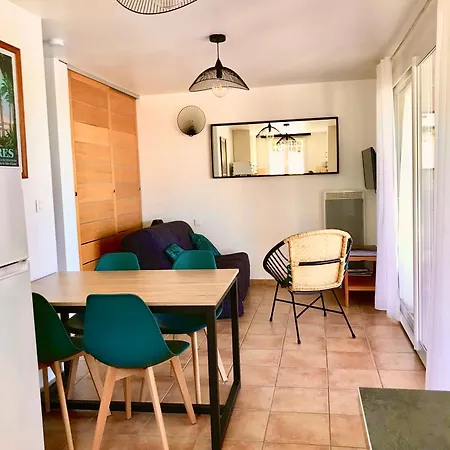 Giens-t2 Charme-7m A Pied - Rez De Jardin Hyeres