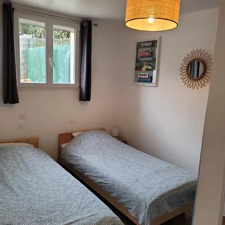 Apartment Giens-t2 Charme-7m A Pied - Rez De Jardin
