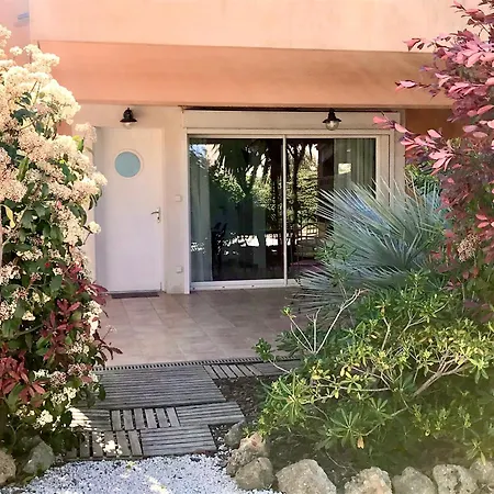 Apartment Giens-t2 Charme-7m A Pied - Rez De Jardin *