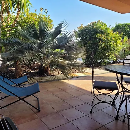 Giens-t2 Charme-7m A Pied - Rez De Jardin Apartment Hyeres